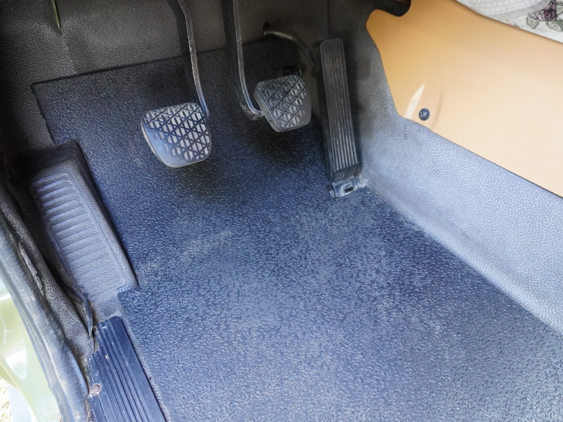 Pedal box - clutch, brake, throttle